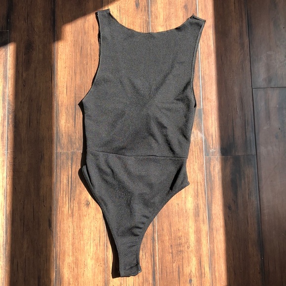 PrettyLittleThing black bodysuit size 2 tied back - Picture 2 of 3